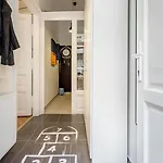 Oktober 6 Apartmán