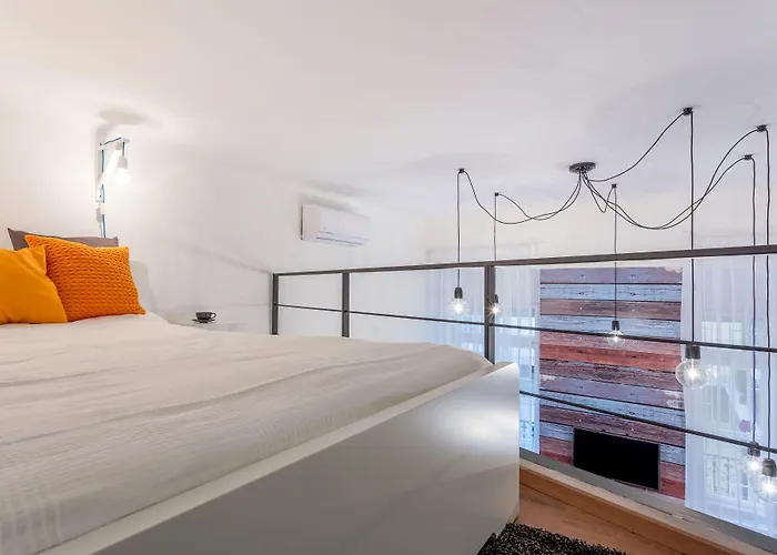 Apartament Oktober 6